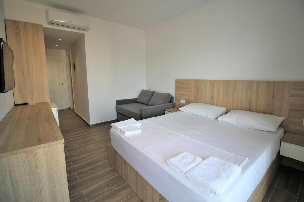 Hotel Ksamili ภายนอก รูปภาพ